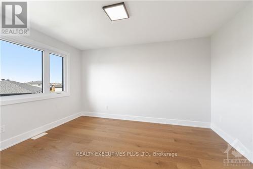 1299 Diamond Street, Clarence-Rockland, ON - Indoor Photo Showing Other Room