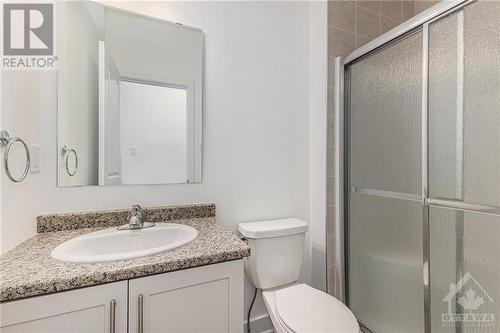 276 Antler Court, Almonte, ON - Indoor Photo Showing Bathroom