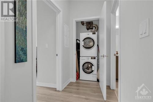 104 - 570 De Mazenod Avenue, Glebe - Ottawa East And Area (4407 - Ottawa East), ON - Indoor Photo Showing Laundry Room