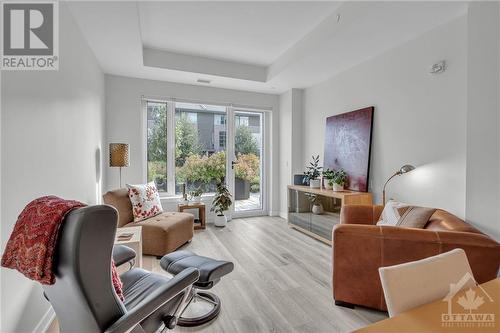 104 - 570 De Mazenod Avenue, Glebe - Ottawa East And Area (4407 - Ottawa East), ON - Indoor Photo Showing Living Room