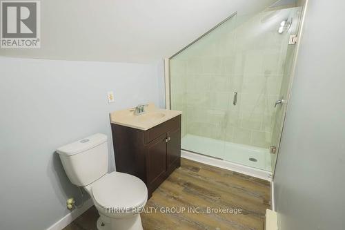 Upper - 211 Clarence Street, London, ON - Indoor Photo Showing Bathroom