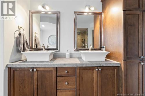 41 Desrosiers Street, Dieppe, NB - Indoor Photo Showing Bathroom