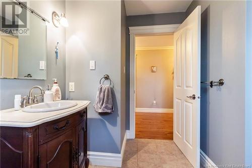 41 Desrosiers Street, Dieppe, NB - Indoor Photo Showing Bathroom