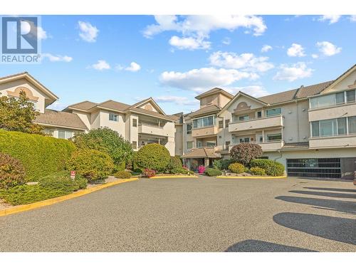 2288 Benvoulin Road Unit# 312, Kelowna, BC - Outdoor With Balcony With Facade