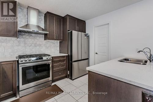 15 Pony Way, Kitchener, ON - Indoor Photo Showing Kitchen With Stainless Steel Kitchen With Double Sink