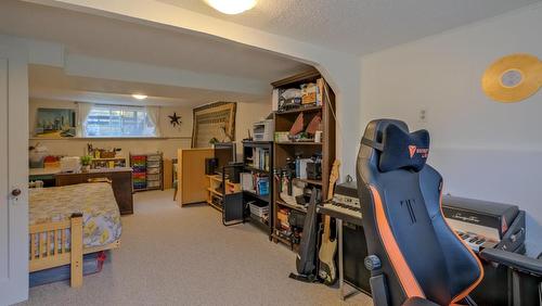 1008 Wilson Avenue, Kelowna, BC - Indoor