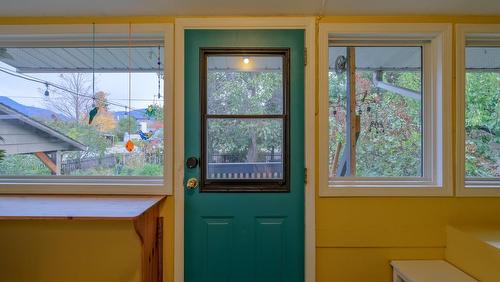 1008 Wilson Avenue, Kelowna, BC - Indoor Photo Showing Other Room