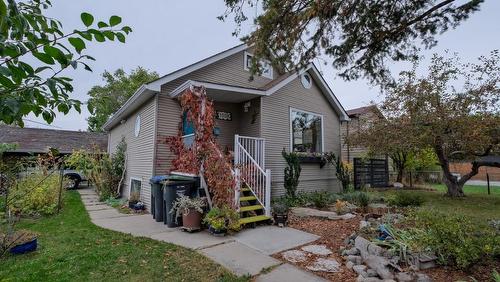 1008 Wilson Avenue, Kelowna, BC - Outdoor