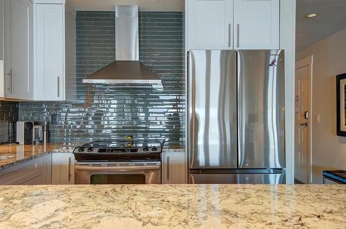 303-2777 Casa Loma Road, West Kelowna, BC - Indoor Photo Showing Kitchen With Upgraded Kitchen