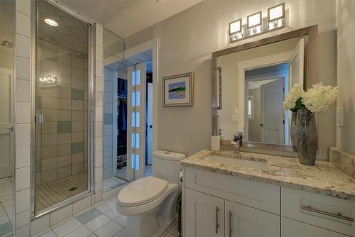 303-2777 Casa Loma Road, West Kelowna, BC - Indoor Photo Showing Bathroom