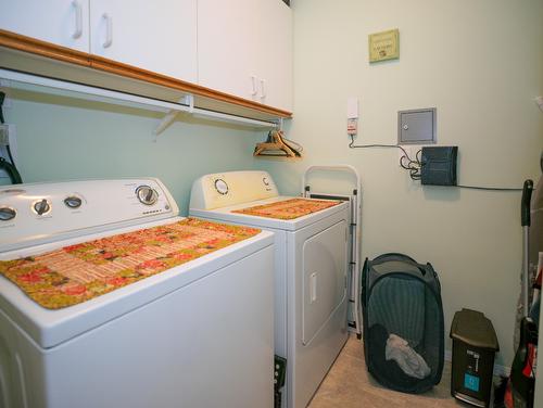 104-3805 30 Avenue, Vernon, BC - Indoor Photo Showing Laundry Room