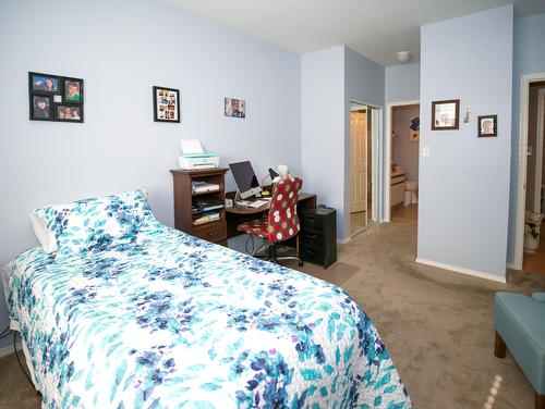 104-3805 30 Avenue, Vernon, BC - Indoor Photo Showing Bedroom