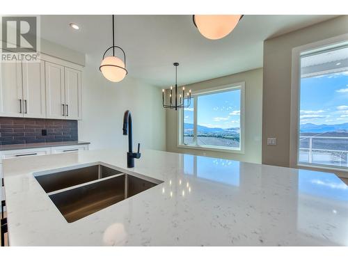 178 Whistler Place, Vernon, BC - Indoor Photo Showing Kitchen With Double Sink