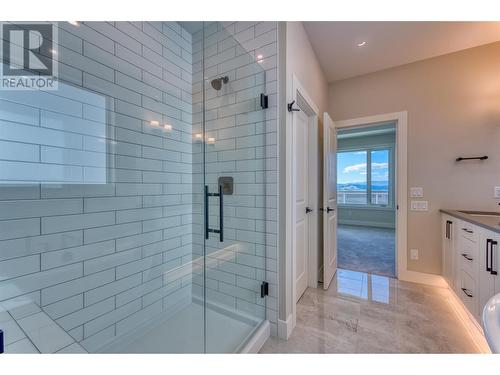 178 Whistler Place, Vernon, BC - Indoor Photo Showing Bathroom