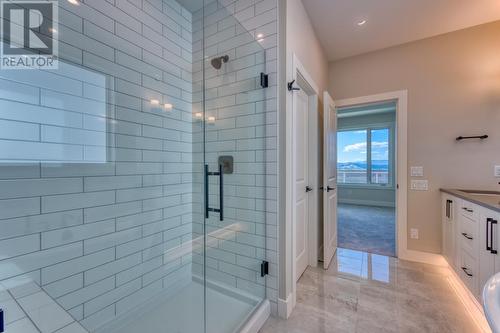 178 Whistler Place, Vernon, BC - Indoor Photo Showing Bathroom