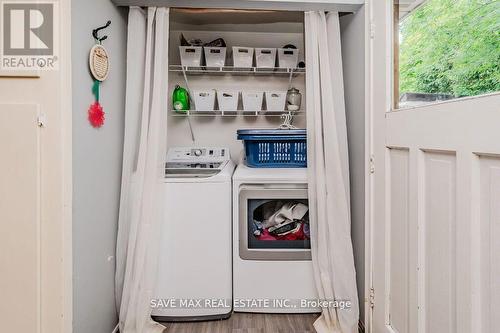 3 Wellington Street, Bracebridge, ON - Indoor Photo Showing Laundry Room