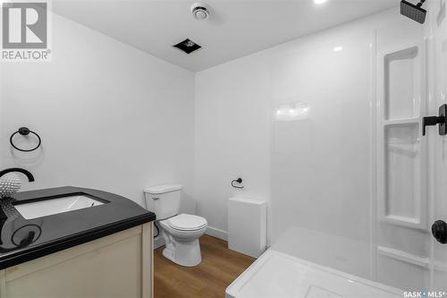 1411 Donald Street, Saskatoon, SK - Indoor Photo Showing Bathroom