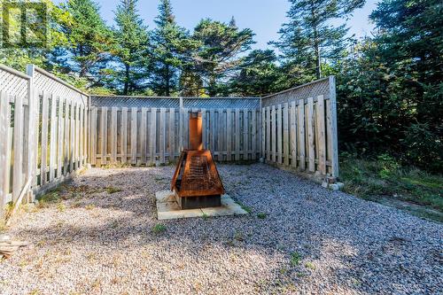 18 Byrnes Road, Paradise, NL - Outdoor