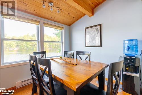 317 Haskett'S Drive, Georgian Bay, ON - Indoor Photo Showing Dining Room