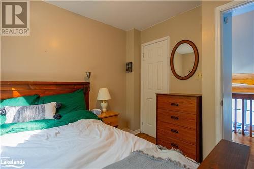 317 Haskett'S Drive, Georgian Bay, ON - Indoor Photo Showing Bedroom