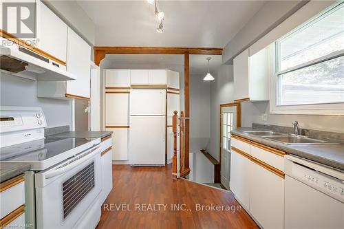 11 Rendale Avenue, St. Catharines, ON - Indoor Photo Showing Kitchen With Double Sink