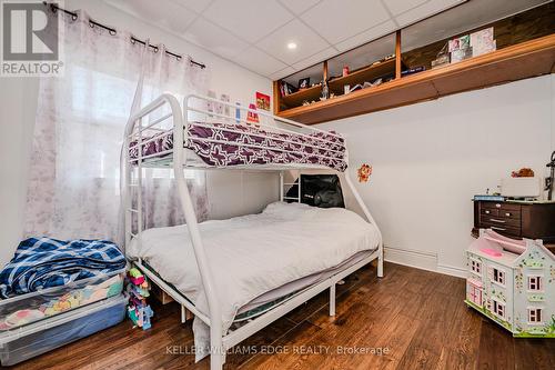 80 East 33Rd Street, Hamilton, ON - Indoor Photo Showing Bedroom