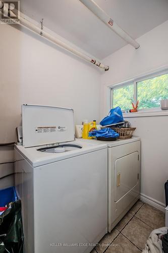 80 East 33Rd Street, Hamilton, ON - Indoor Photo Showing Laundry Room