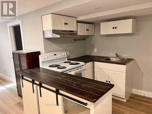 7061 Sauterne(Bsmt) Place, Niagara Falls, ON - Indoor Photo Showing Kitchen