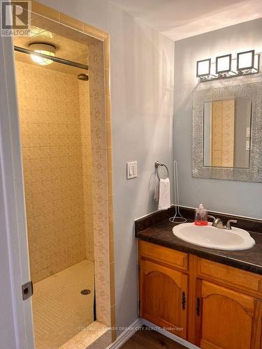 7061 Sauterne(Bsmt) Place, Niagara Falls, ON - Indoor Photo Showing Bathroom