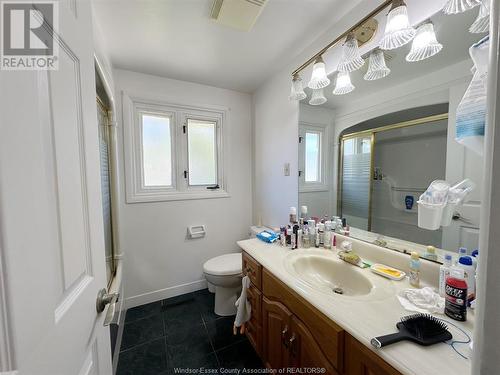 3240 Askin Avenue Unit# Main, Windsor, ON - Indoor Photo Showing Bathroom