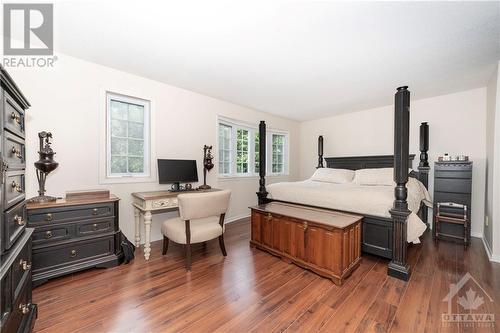 32 Ellisson Way, Ottawa, ON - Indoor Photo Showing Bedroom