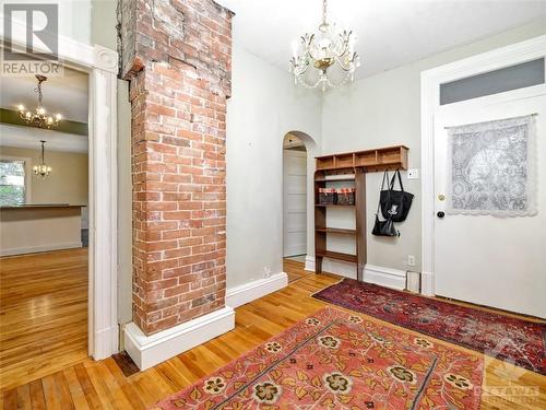 26 Second Avenue, Ottawa, ON - Indoor Photo Showing Other Room