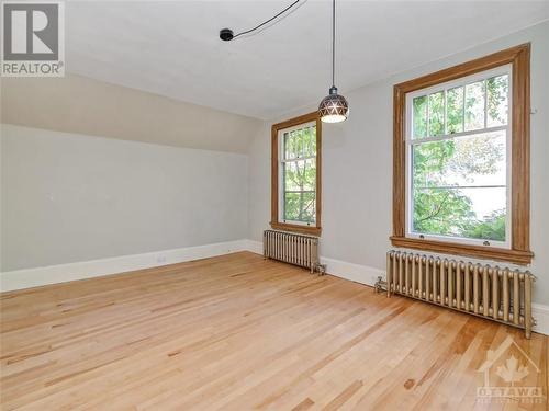 26 Second Avenue, Ottawa, ON - Indoor Photo Showing Other Room