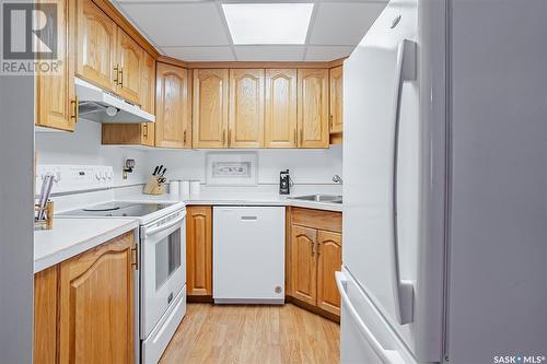 232 2301 Adelaide Street E, Saskatoon, SK - Indoor Photo Showing Kitchen