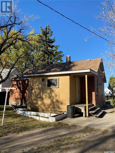 814 5Th Street, Estevan, SK - Outdoor