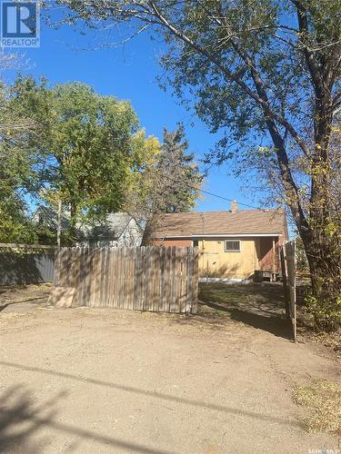 814 5Th Street, Estevan, SK - Outdoor