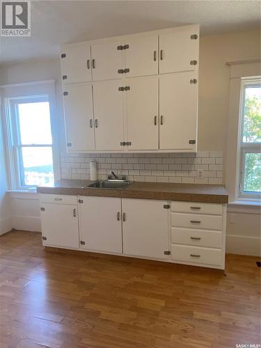 814 5Th Street, Estevan, SK - Indoor Photo Showing Kitchen