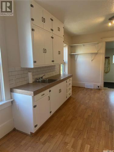 814 5Th Street, Estevan, SK - Indoor Photo Showing Kitchen With Double Sink