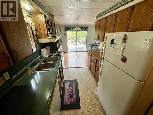 8875 North Fork Road, Grand Forks, BC - Indoor Photo Showing Kitchen With Double Sink