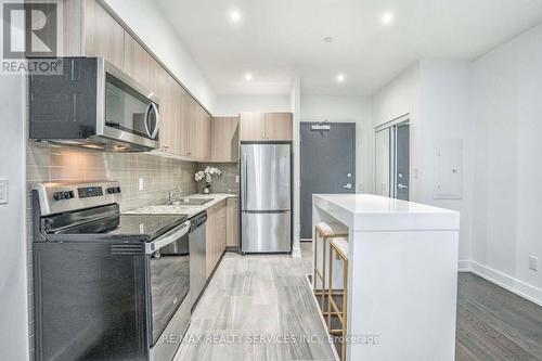 203 - 310 Broadway Avenue, Orangeville, ON - Indoor Photo Showing Kitchen With Stainless Steel Kitchen