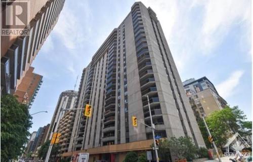 470 Laurier Avenue W Unit#2006, Ottawa, ON - Outdoor With Balcony With Facade