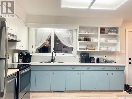 145 Johnston Crescent, Canora, SK - Indoor Photo Showing Kitchen With Double Sink