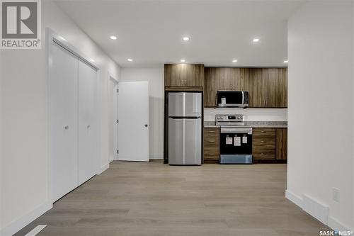 103 Broad Street, Regina, SK - Indoor Photo Showing Kitchen