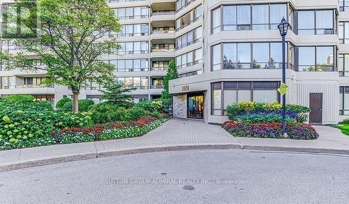 909 - 1121 Steeles Avenue W, Toronto, ON - Outdoor With Facade