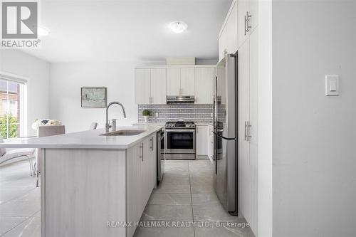 13 Tea Rose Road, Brampton, ON - Indoor Photo Showing Kitchen