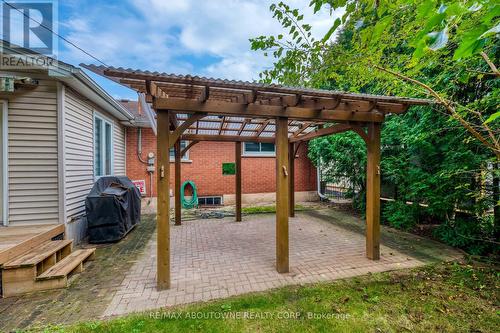 428 Henderson Road, Burlington, ON - Outdoor