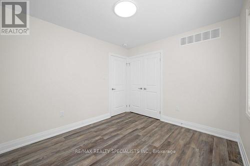 137 Peter Street, Hamilton, ON - Indoor Photo Showing Other Room