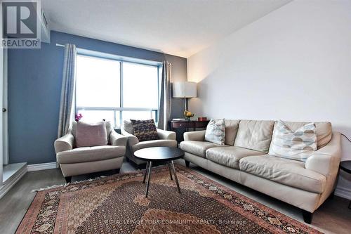 1206 - 23 Oneida Crescent, Richmond Hill, ON - Indoor Photo Showing Living Room