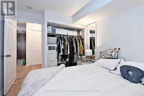 1206 - 23 Oneida Crescent, Richmond Hill, ON - Indoor Photo Showing Bedroom