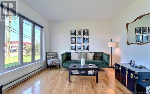 34 Riverside Drive, Shediac, NB - Indoor Photo Showing Living Room